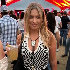 Meet the posher ❣️